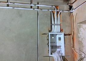 Монтаж электропроводки в Отрадном