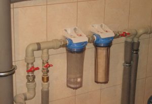 Установка проточного фильтра для воды в Отрадном
