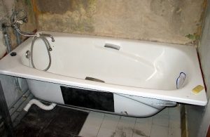 Установка стальной ванны в Отрадном